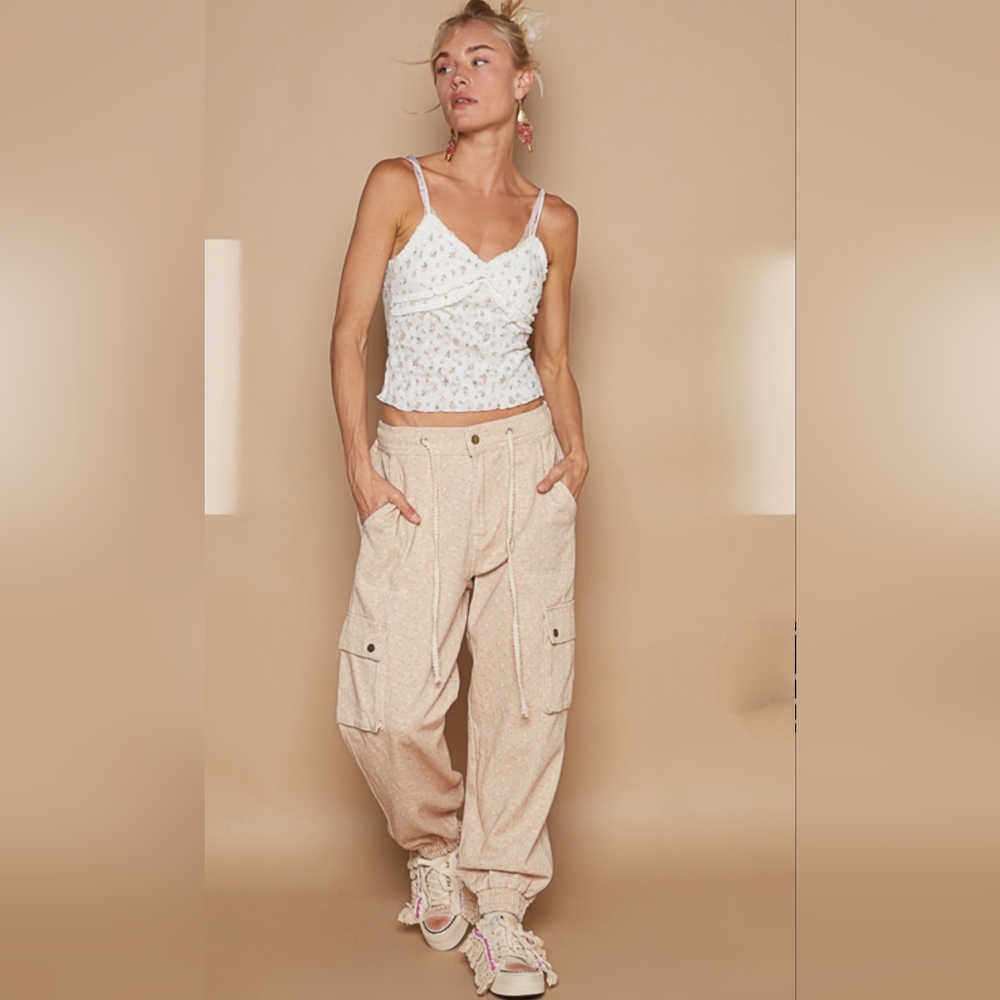 POL Floral Twill Cargo Jogger Pants
Size ~M